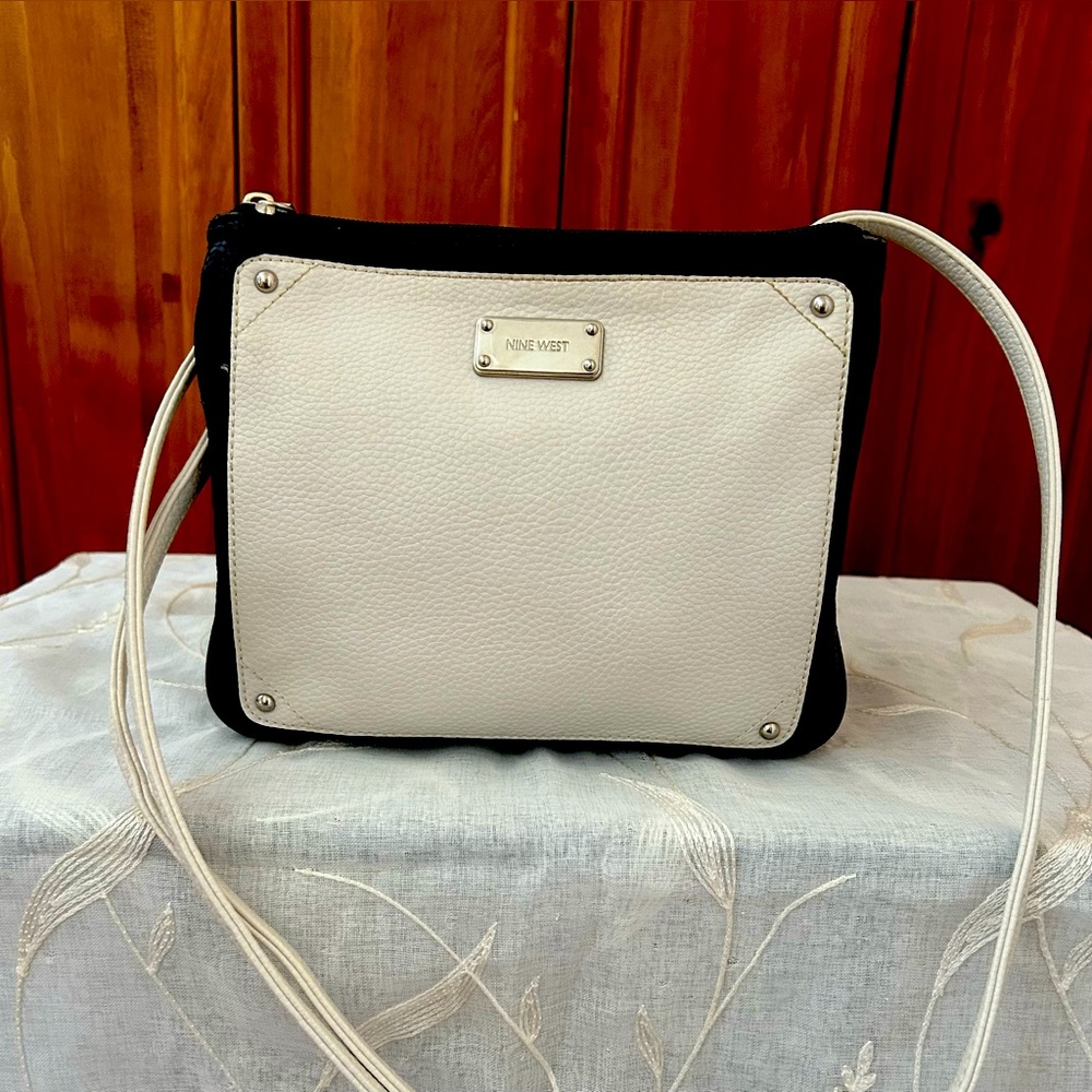 Nine West Leather Black and White Crossbody Purse Adjustable Strap